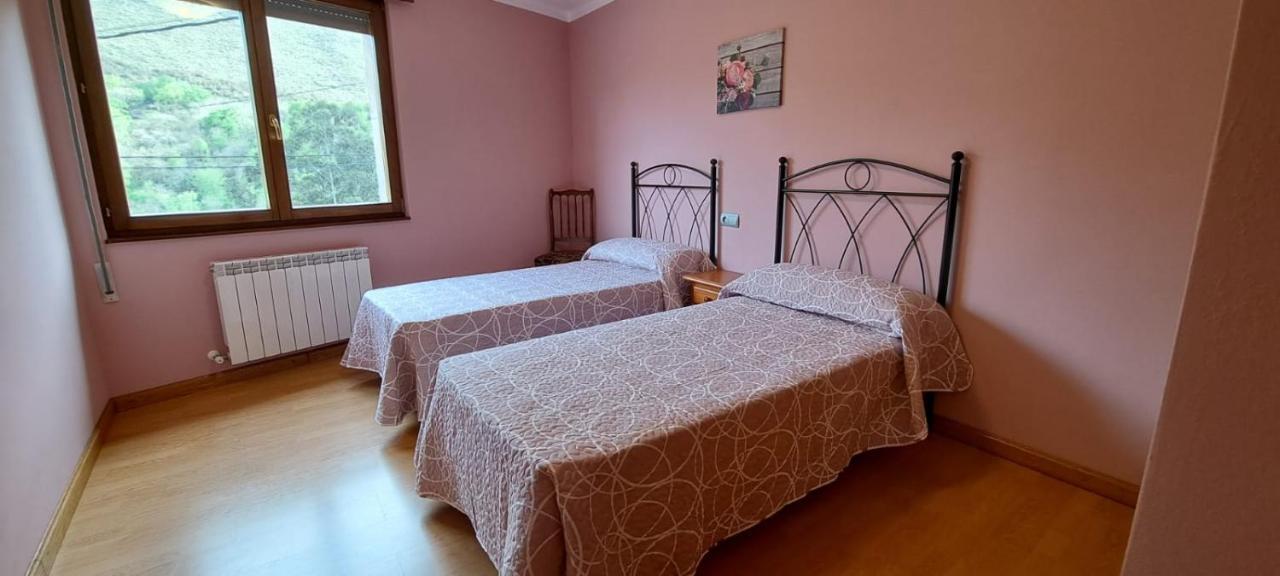 Вілла Llanes-Llumedian Екстер'єр фото