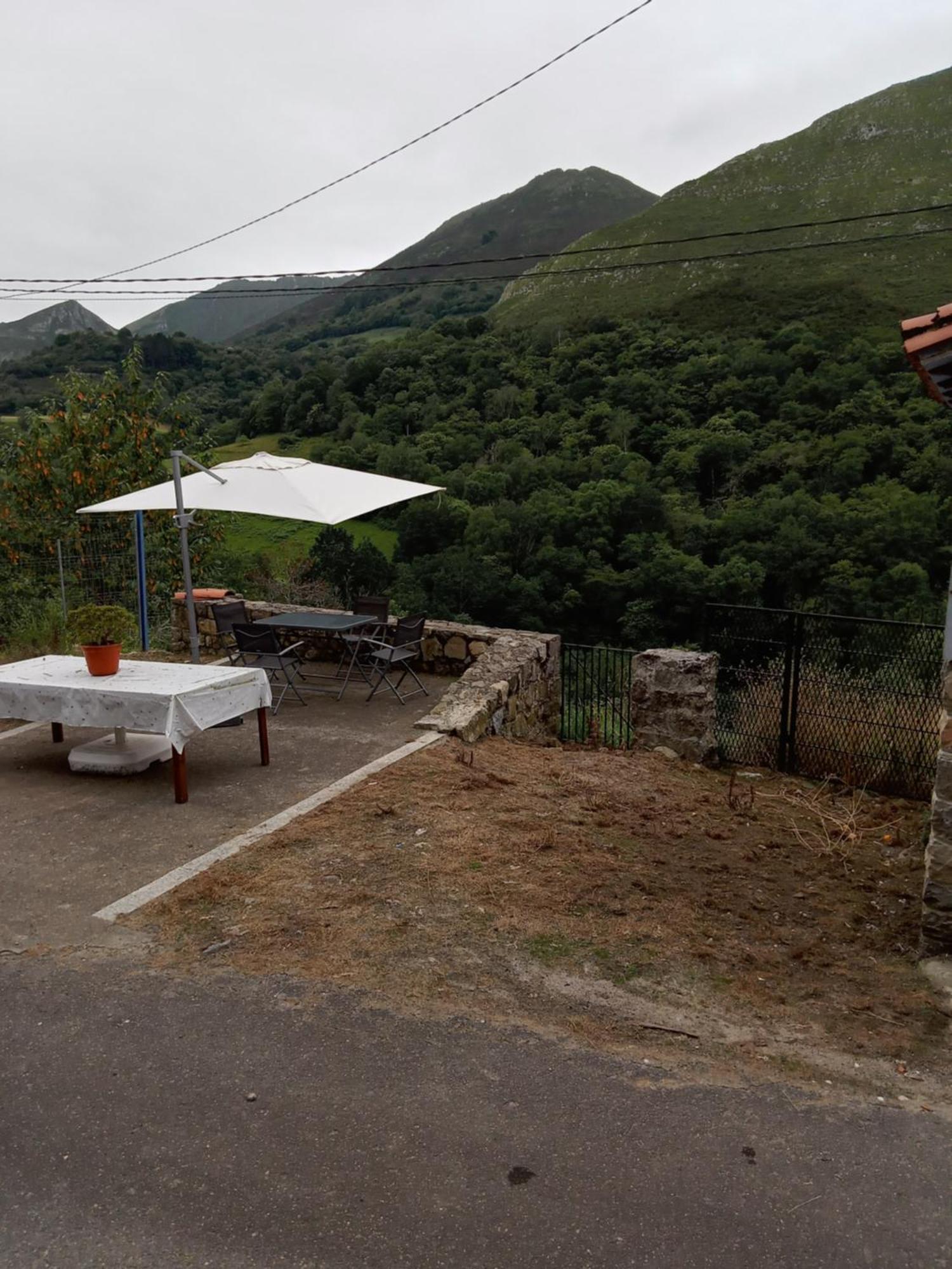 Вілла Llanes-Llumedian Екстер'єр фото
